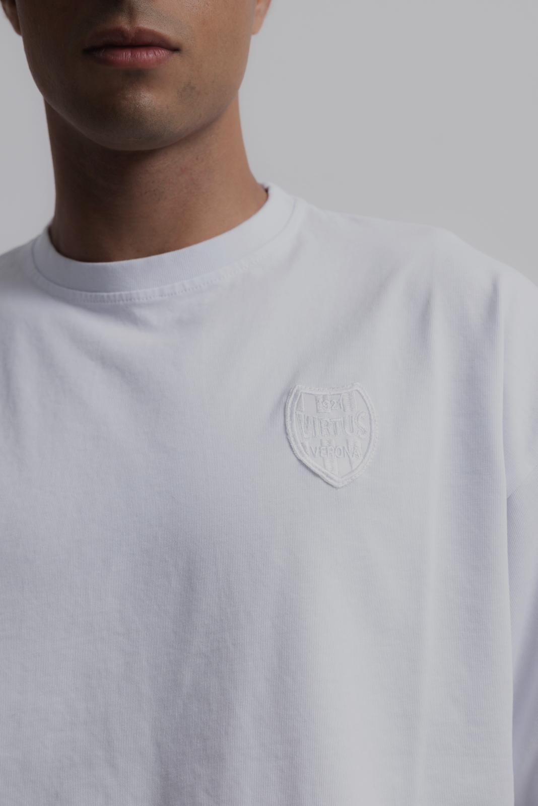 WHITE VV EVERYDAY  2025/2026